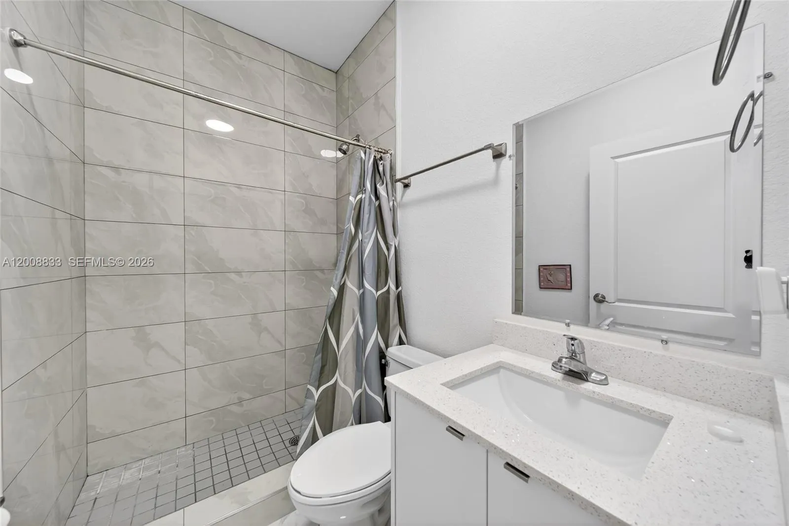 Property photo 203