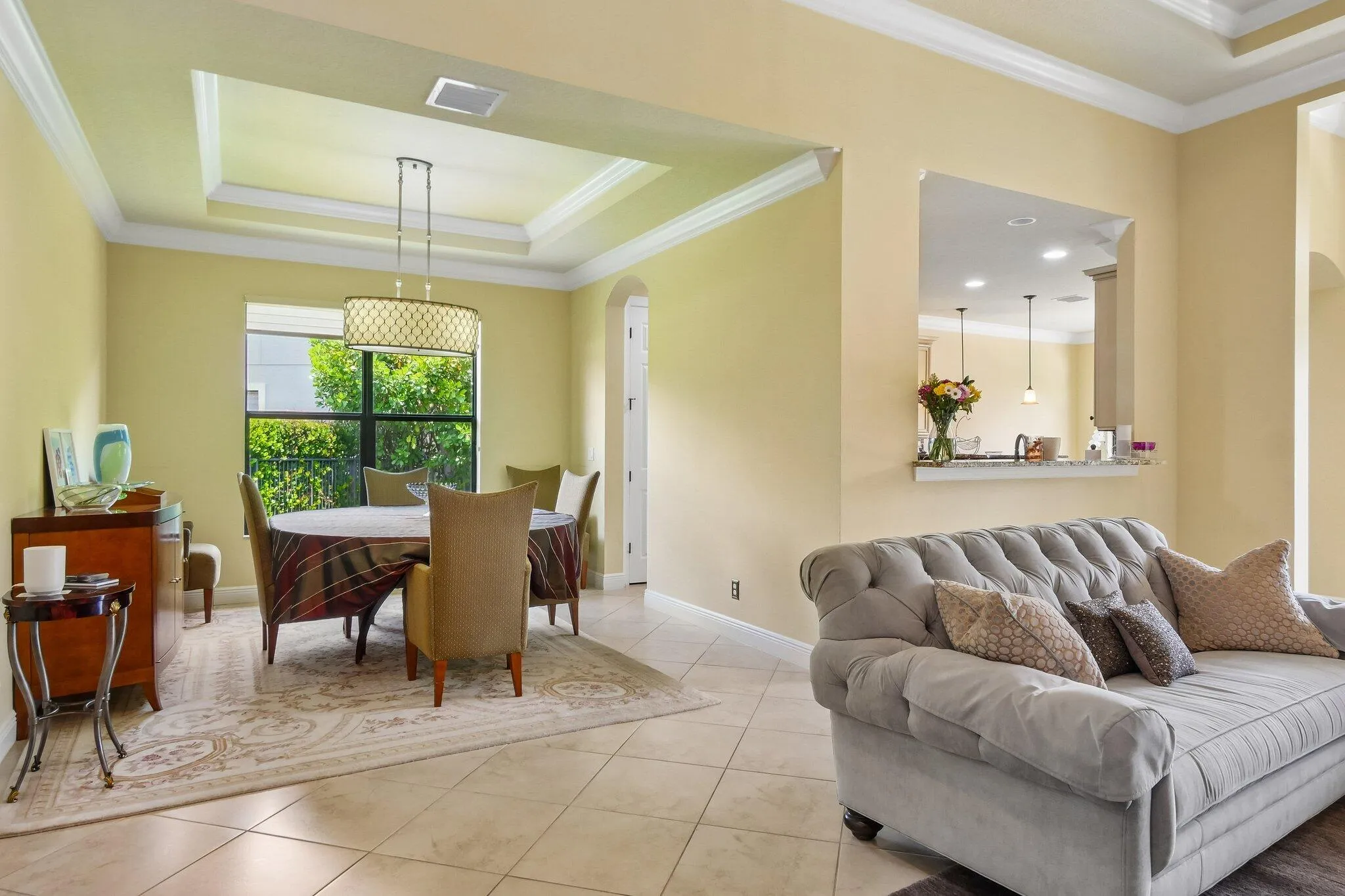 LVING ROOM DINING ROOM