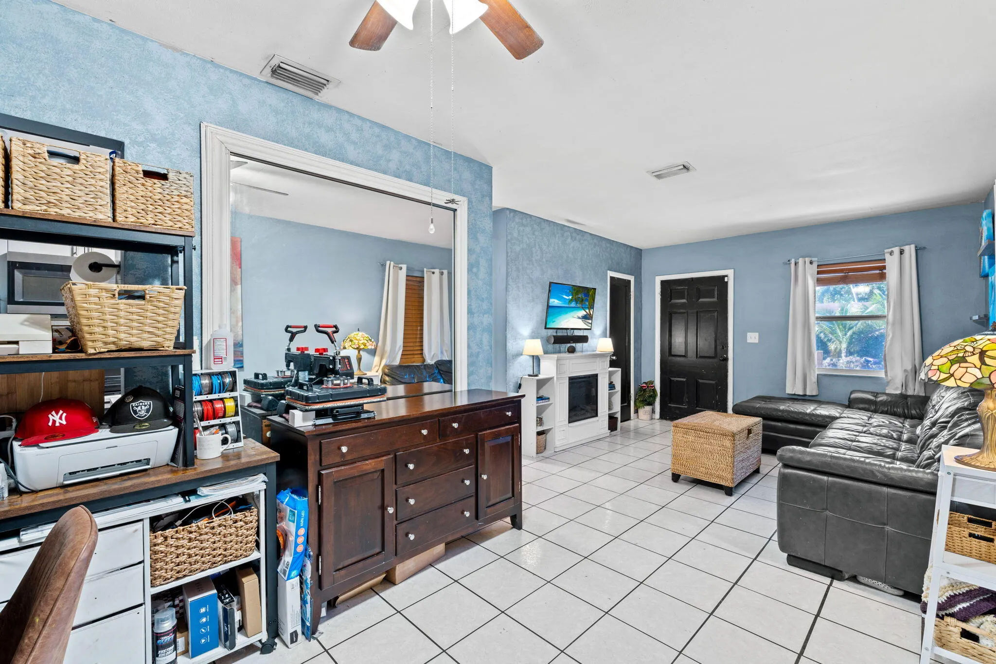 8-web-or-mls-A7404544