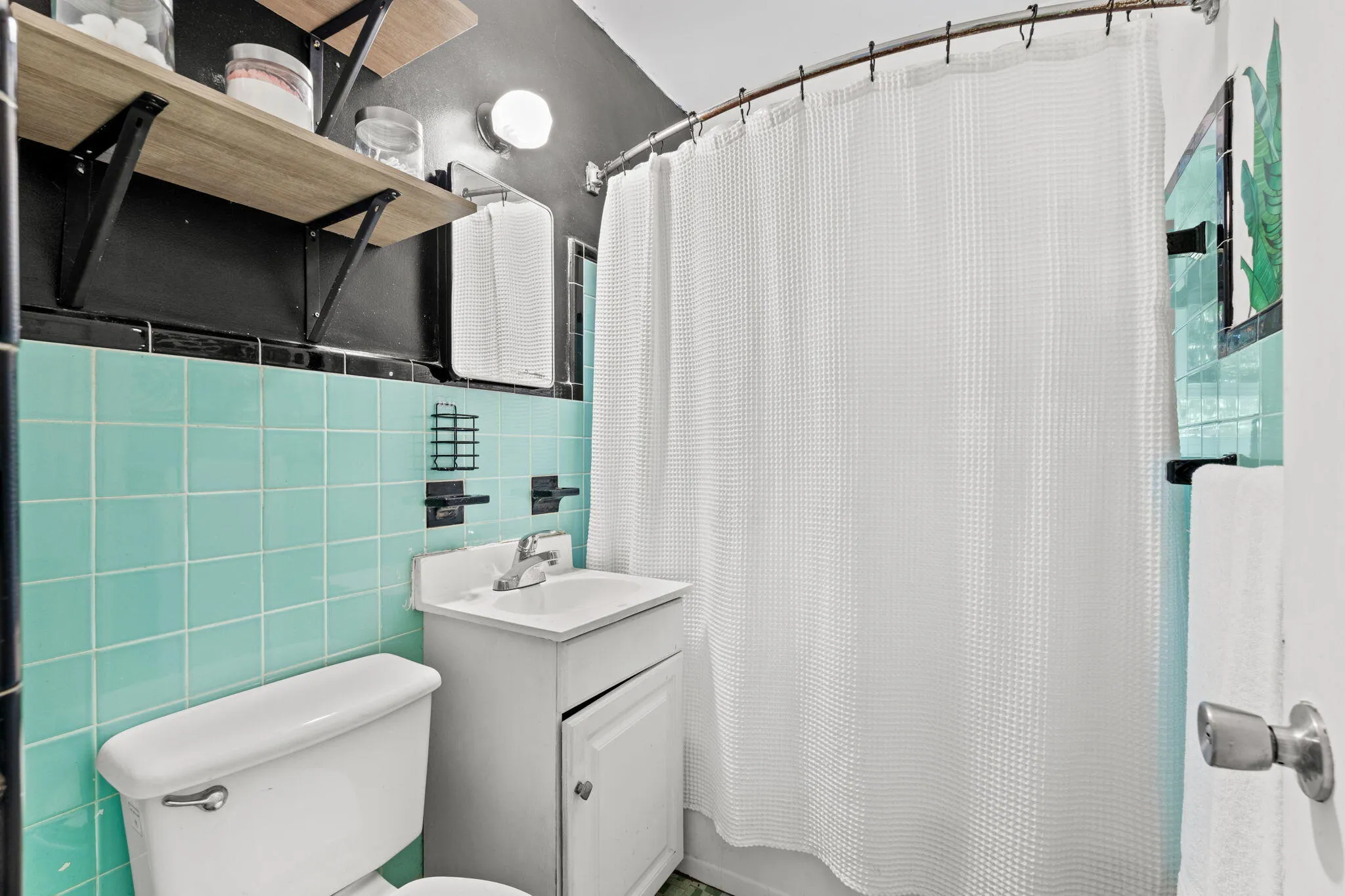 18-web-or-mls-A7404562