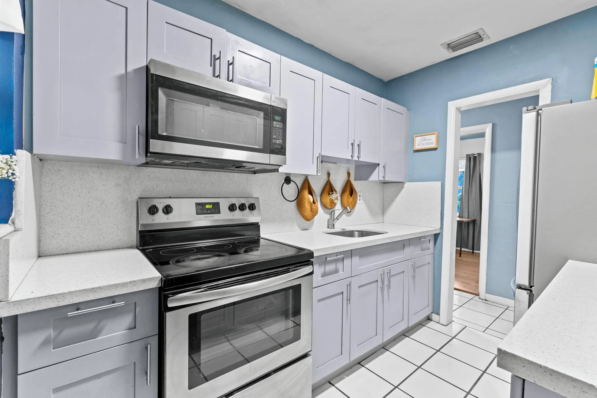 13-web-or-mls-A7404574