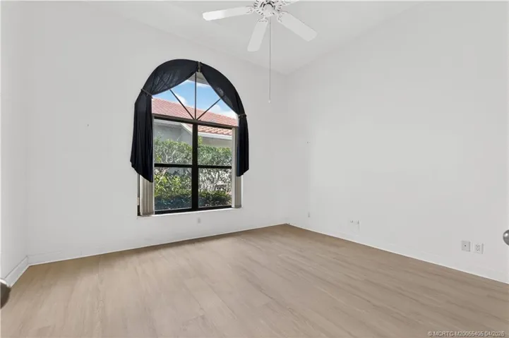 Guest Room or Office