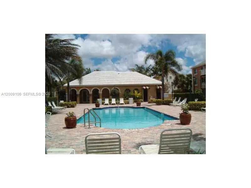 Swimming Pool/Hot Tub/Sauna