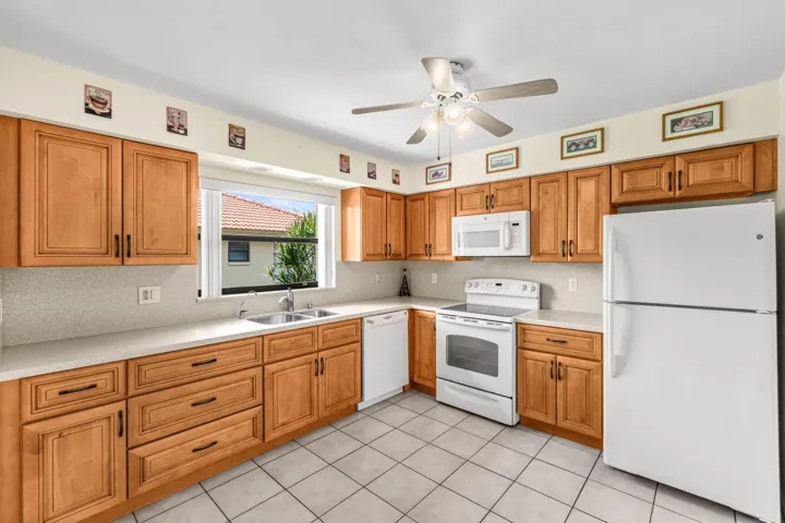 014-4625RosewoodTreeCourt-A-BoyntonBeach