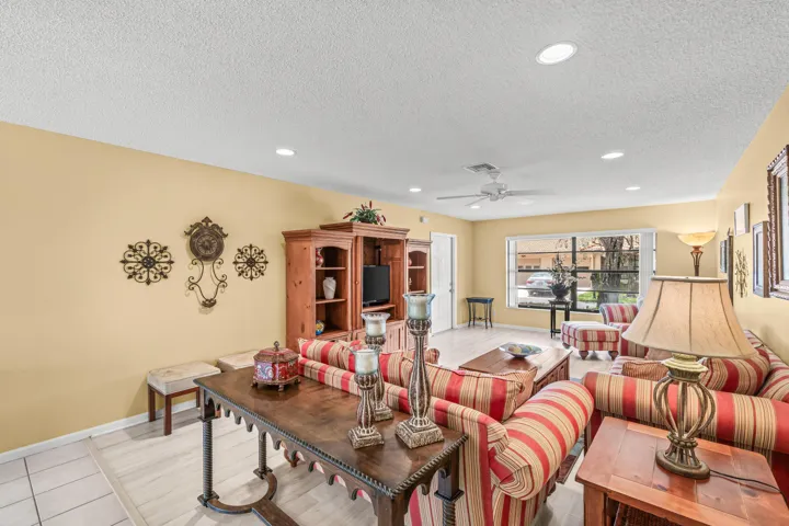 007-4625RosewoodTreeCourt-A-BoyntonBeach