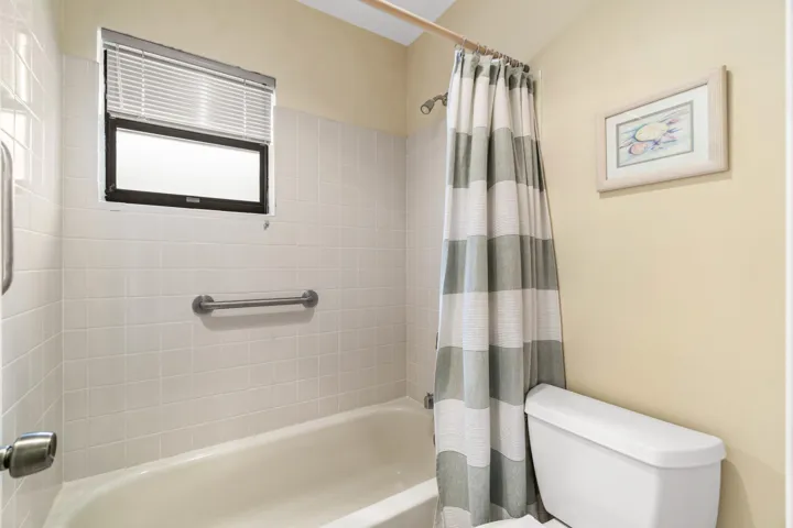 020-4625RosewoodTreeCourt-A-BoyntonBeach
