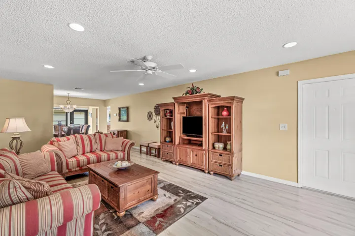 005-4625RosewoodTreeCourt-A-BoyntonBeach