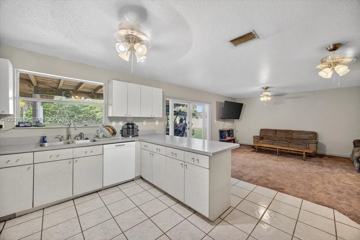 Property photo 50