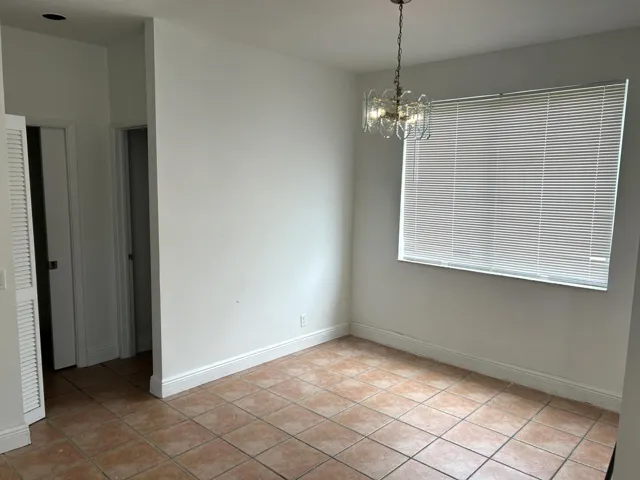 4361 DR