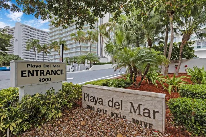 accutour_01 3900-galt-ocean-dr-114 -001