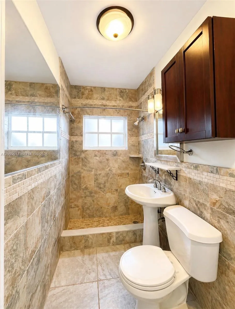Full bathroom and closet