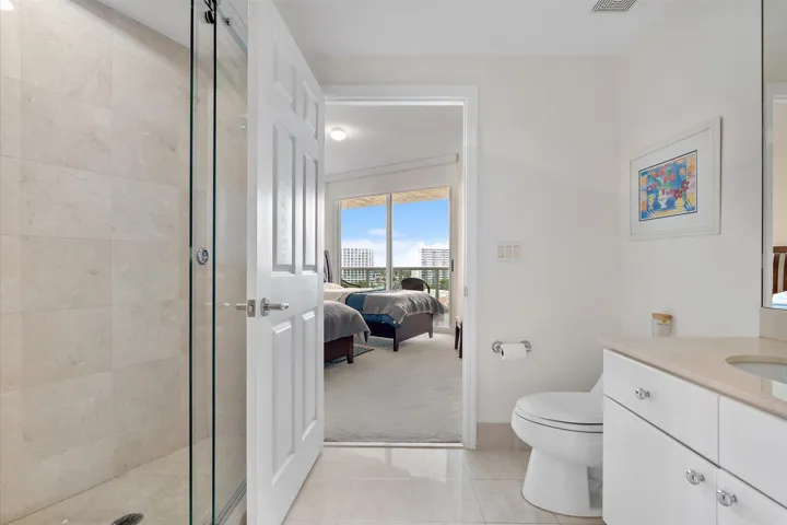 34-3100 N Ocean Blvd #804_034