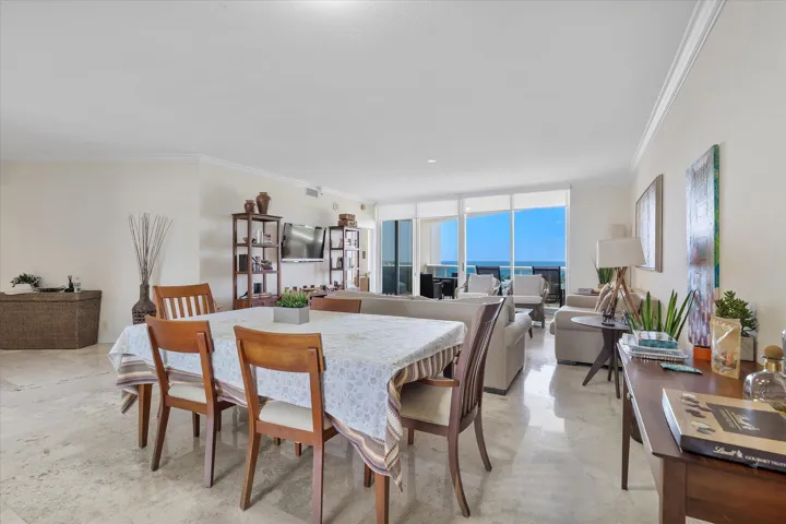 02-3100 N Ocean Blvd #804_002