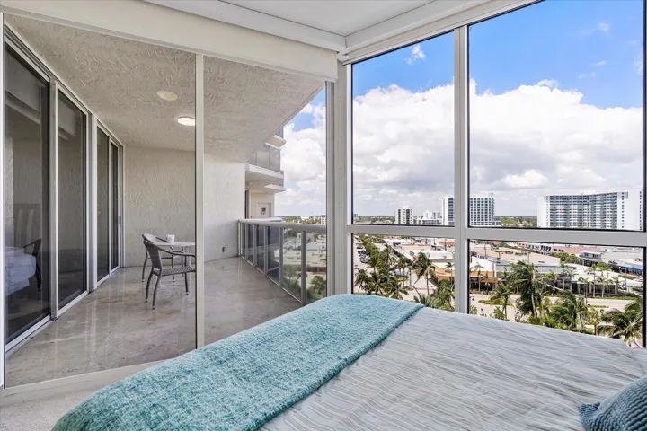 27-3100 N Ocean Blvd #804_027