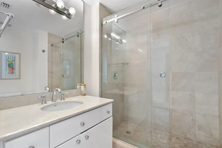 29-3100 N Ocean Blvd #804_029