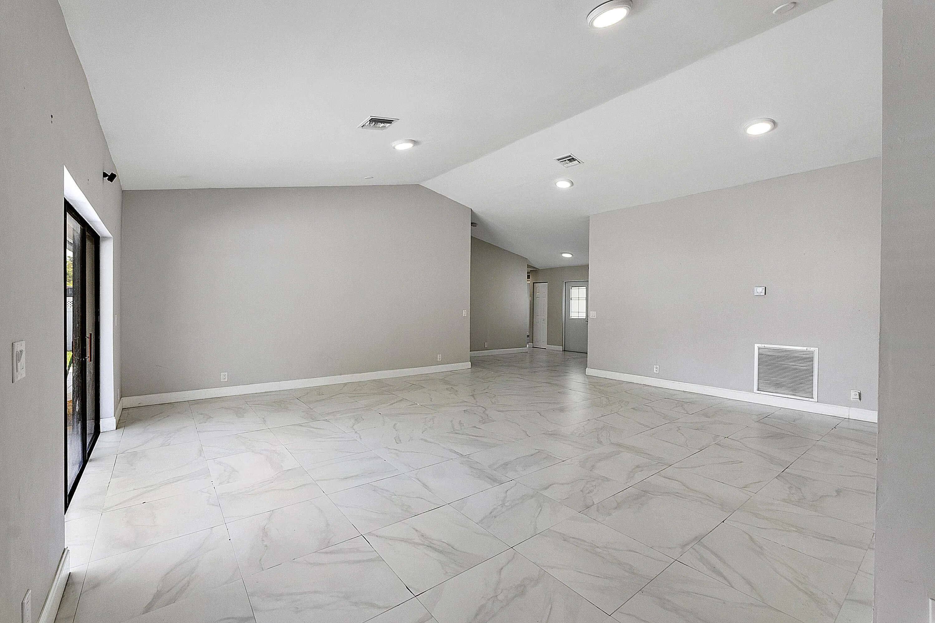11461 nw 39th st_015