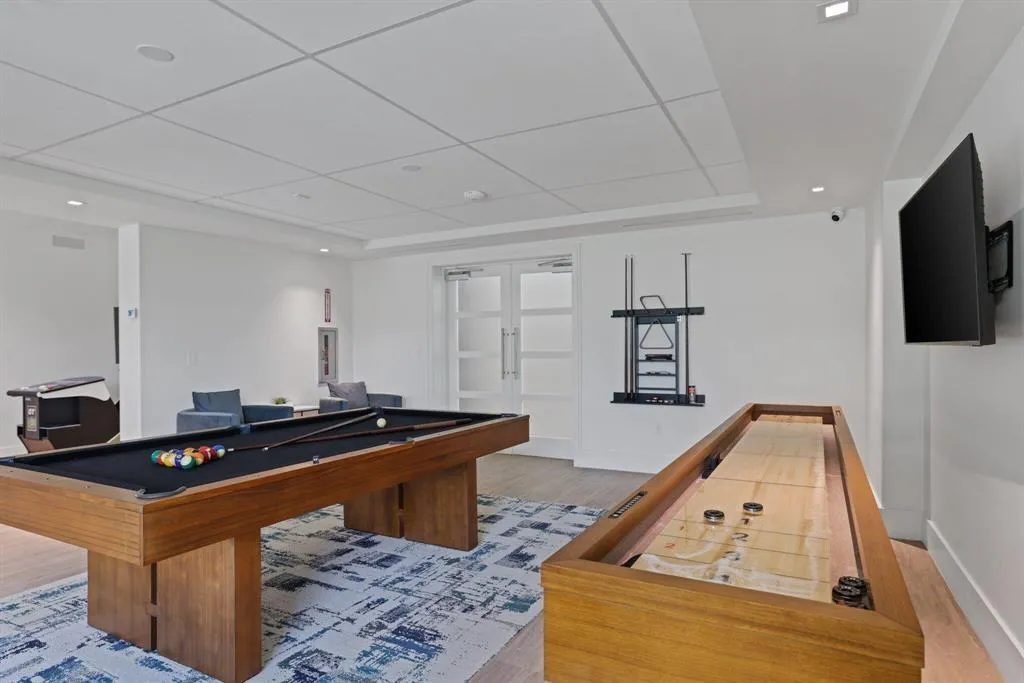 Property photo 95