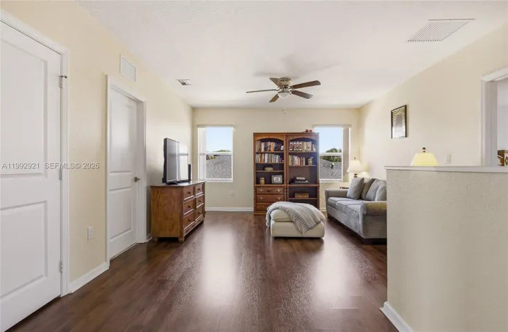 FLOOR 2 LIVING ROOM