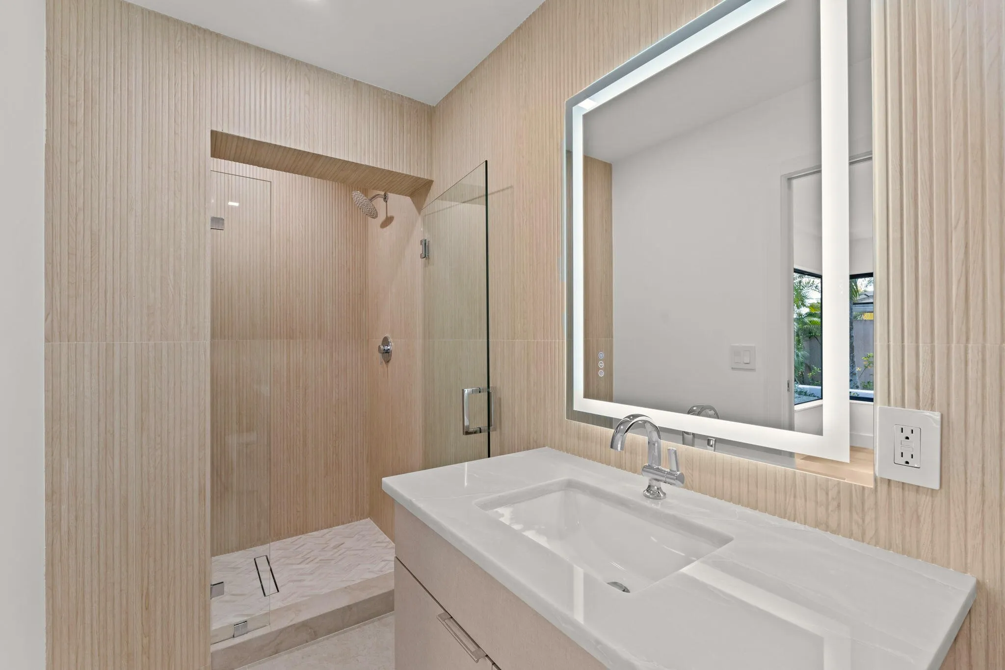 GUEST BATH 1