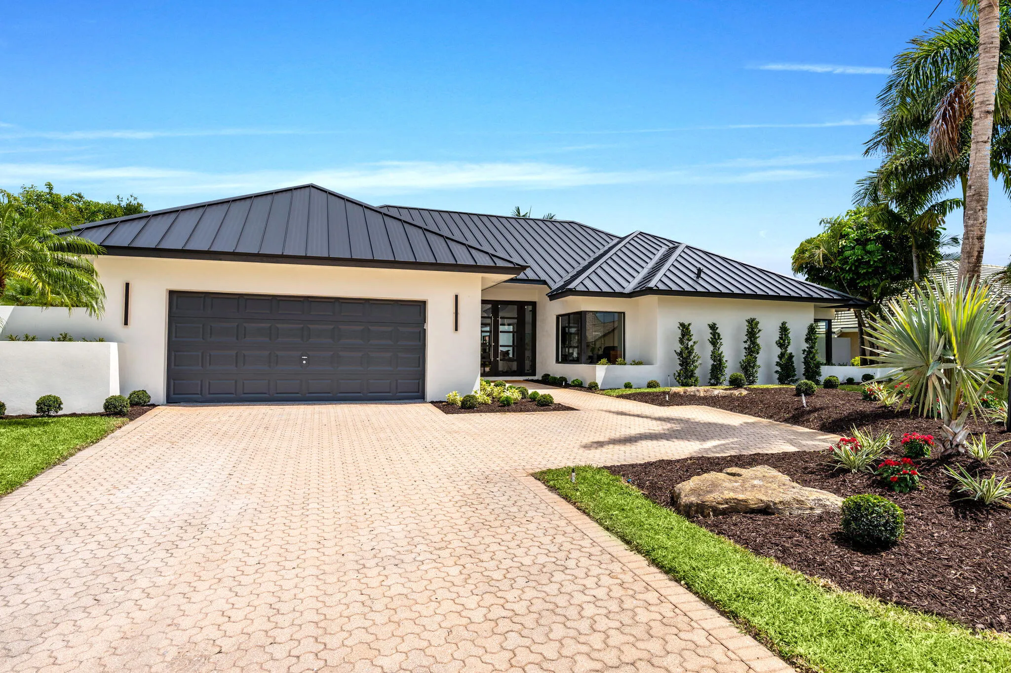 1-web-or-mls-A7403244