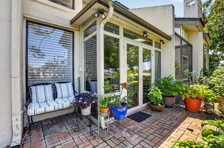 4 Seasons impact enclosed patio