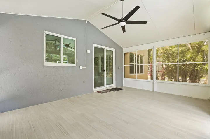 Enjoy the best of indoor-outdoor living with a covered, enclosed lanai.