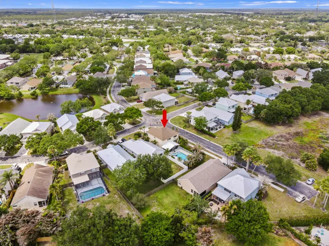 3189 SW Solitaire Palm Dr