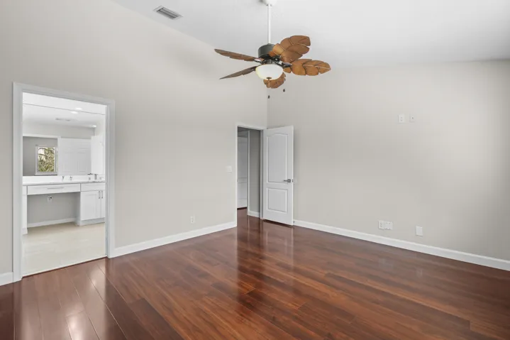 3189 SW Solitaire Palm Dr