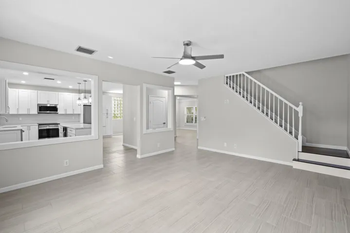 3189 SW Solitaire Palm Dr