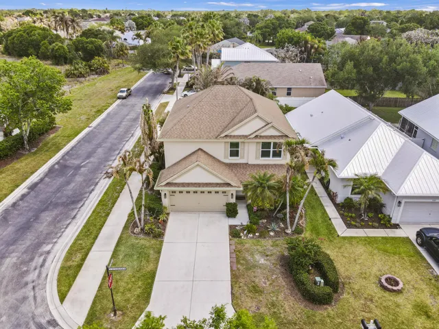 3189 SW Solitaire Palm Dr