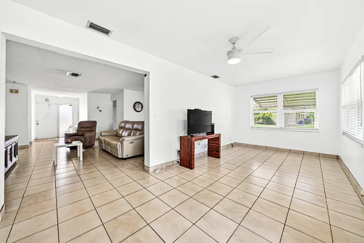 016-6061StanleyLane-DelrayBeach-FL-33484
