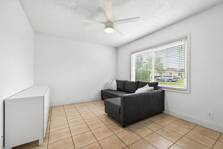 017-6061StanleyLane-DelrayBeach-FL-33484
