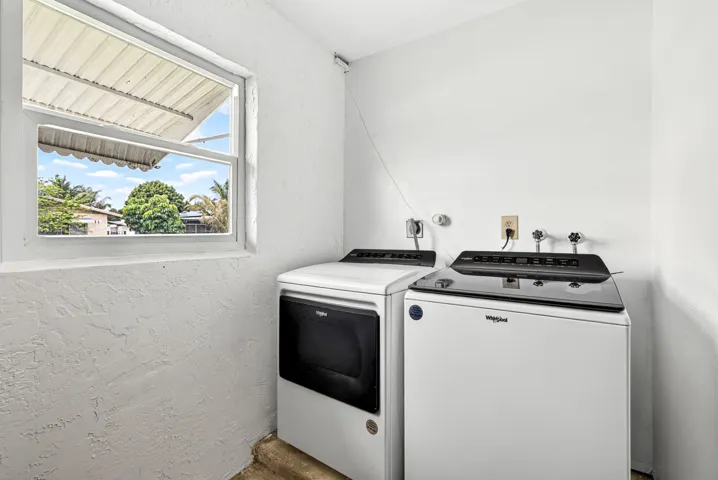 025-6061StanleyLane-DelrayBeach-FL-33484