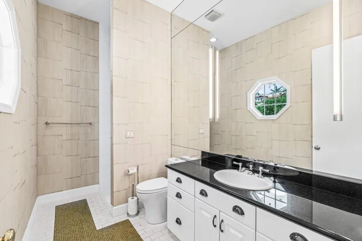 033-1400LandsEndRoad-Lantana-FL-33462-SM