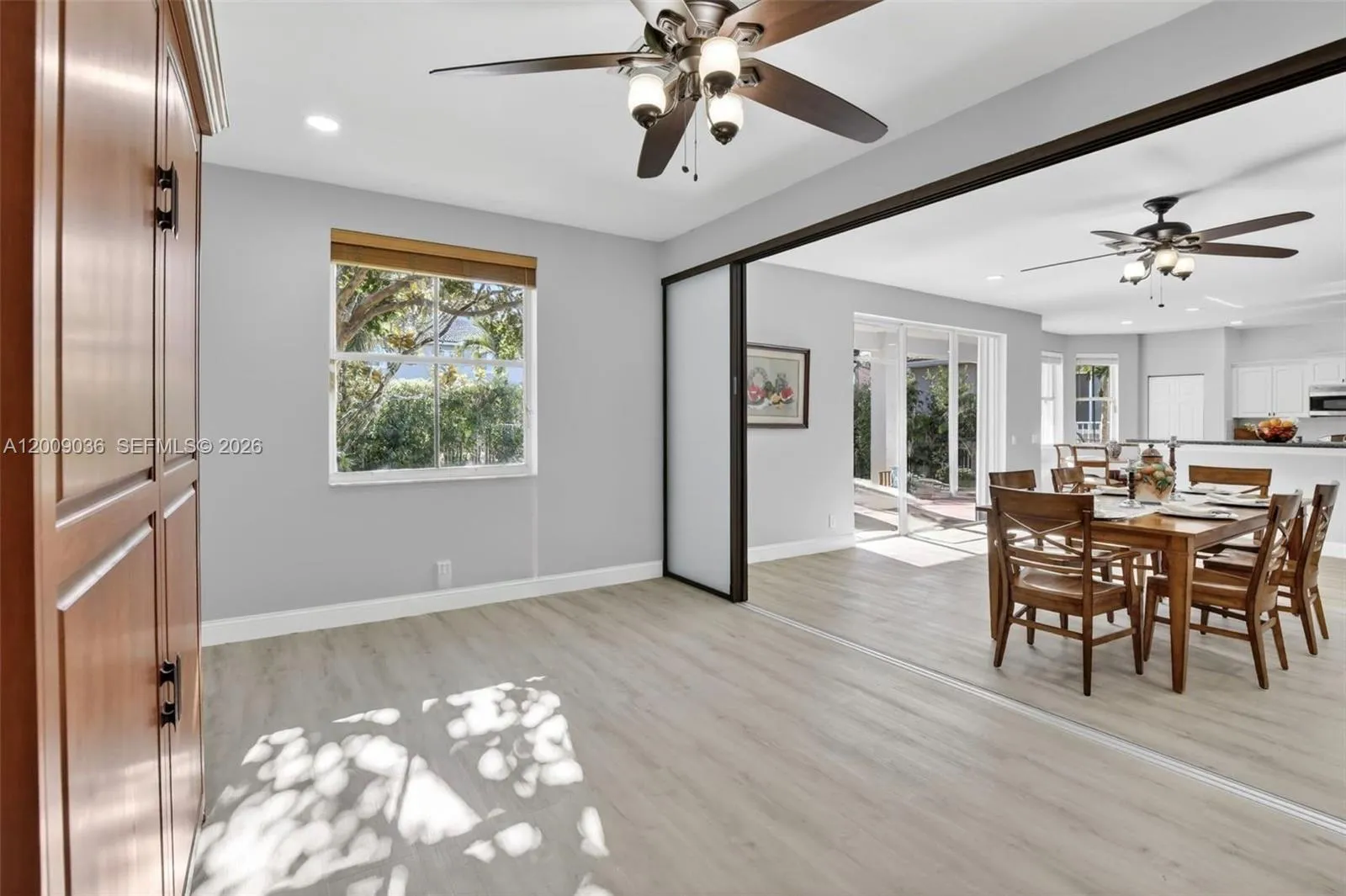Guest room/office/playroom