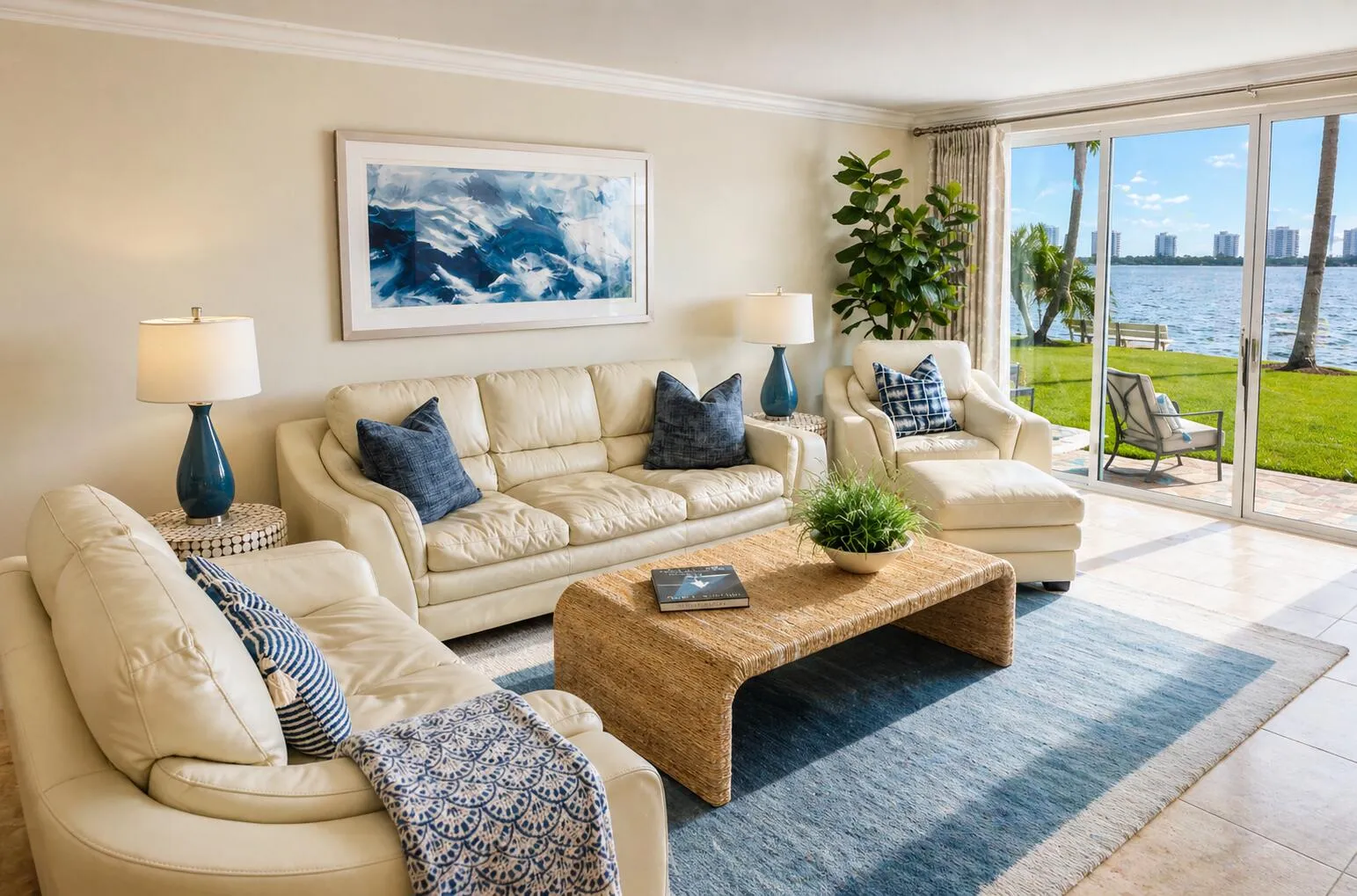 Living Room – Tastefully updated with fresh coastal décor and natural light.
