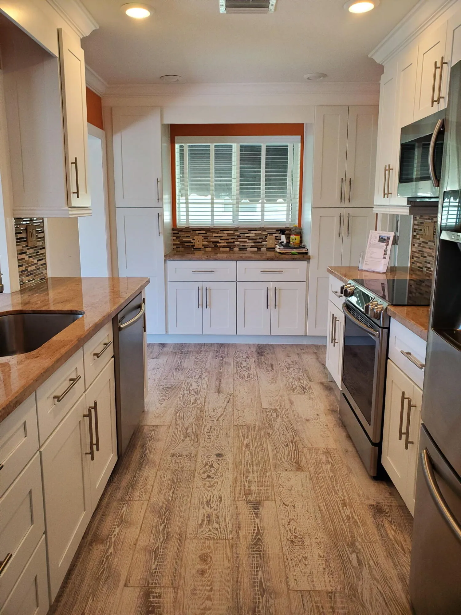 Extra storage with granite counter and roll out drawers