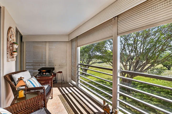 Private & peaceful oasis, have your morning coffee or unwind from your day