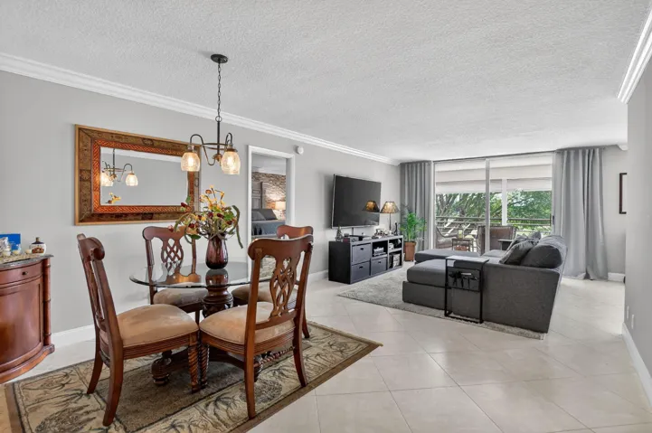 Completely renovated unit, neutral colors, flooded with natural sunlight
