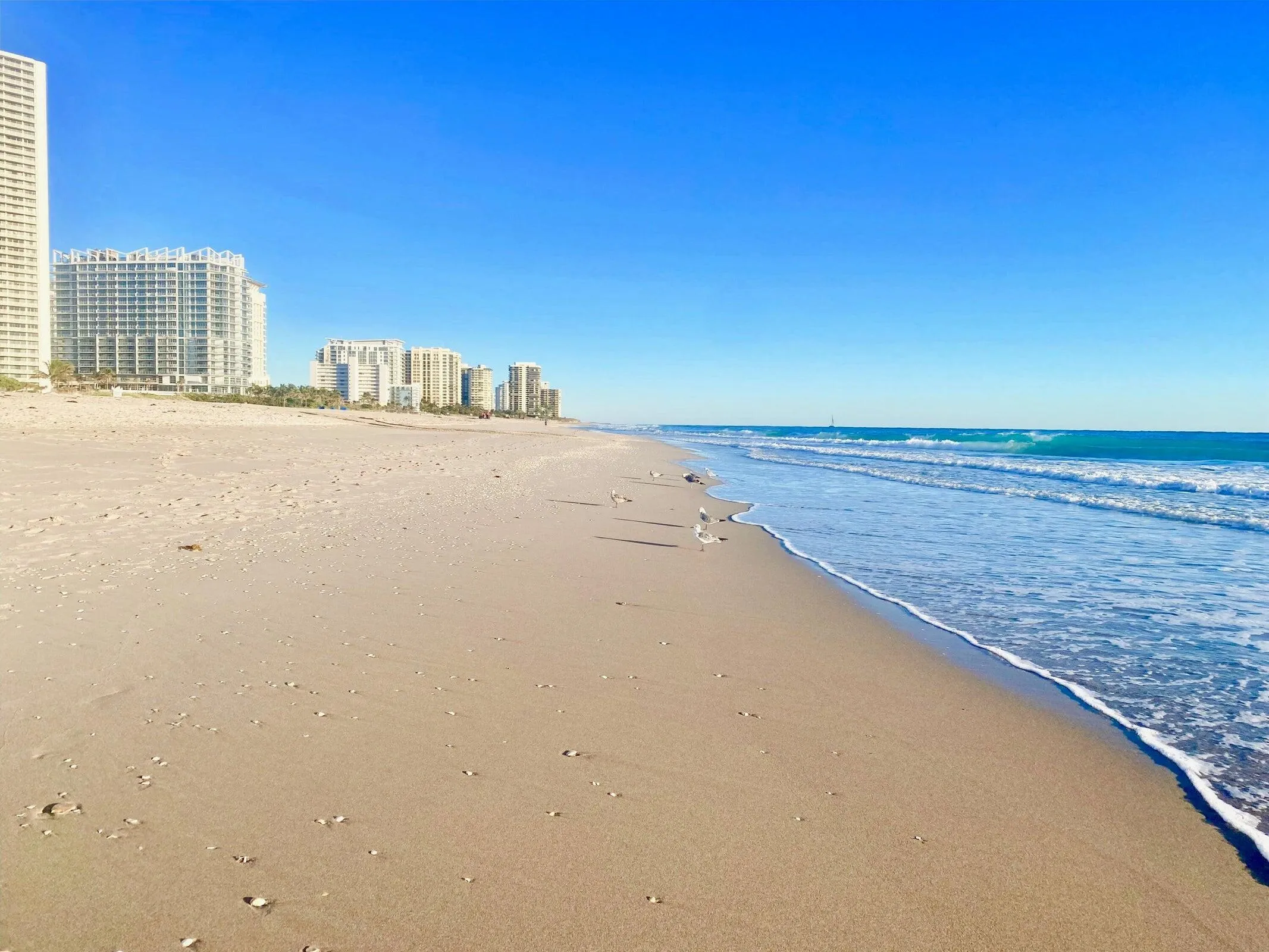 WIDE SANDY BEACHES