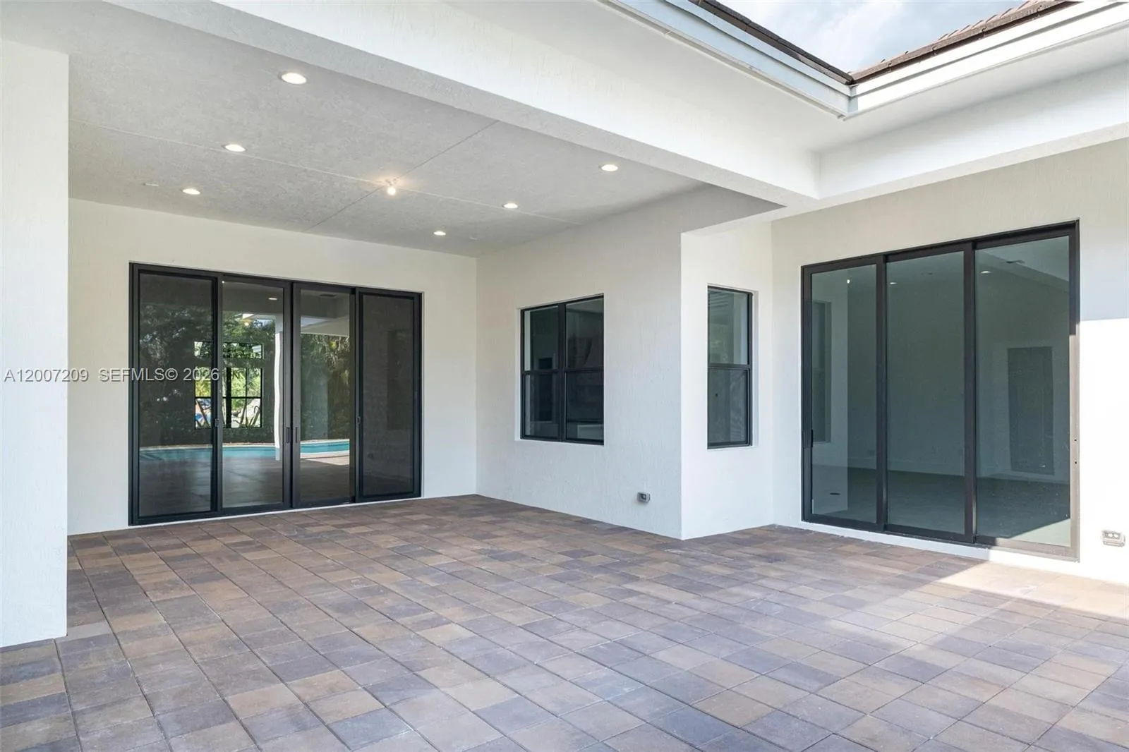 Property photo 77