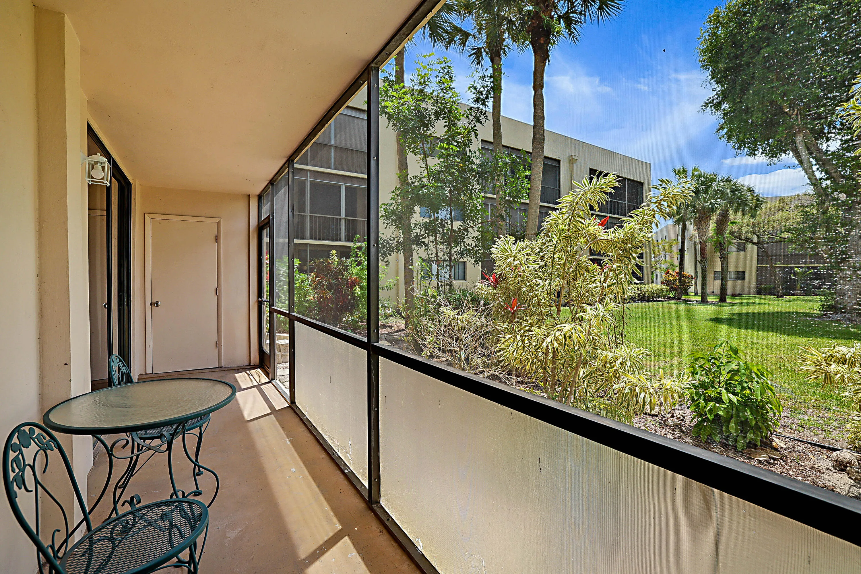 5160 Las Verdes Circle APT 117 -21