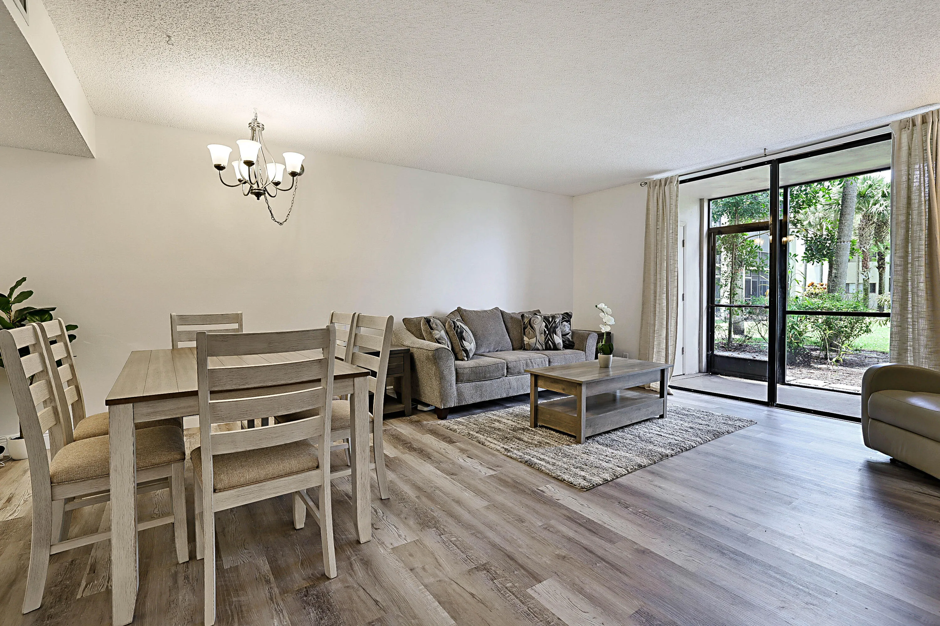 5160 Las Verdes Circle APT 117 -2