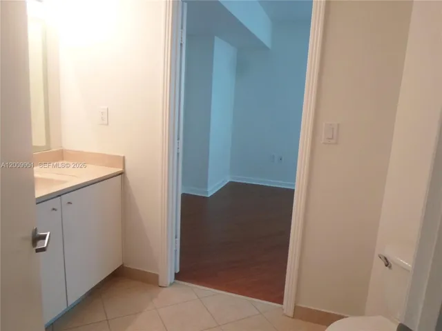 2nd bathroom