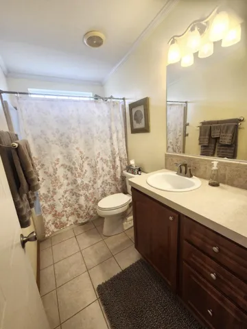 2nd bathroom