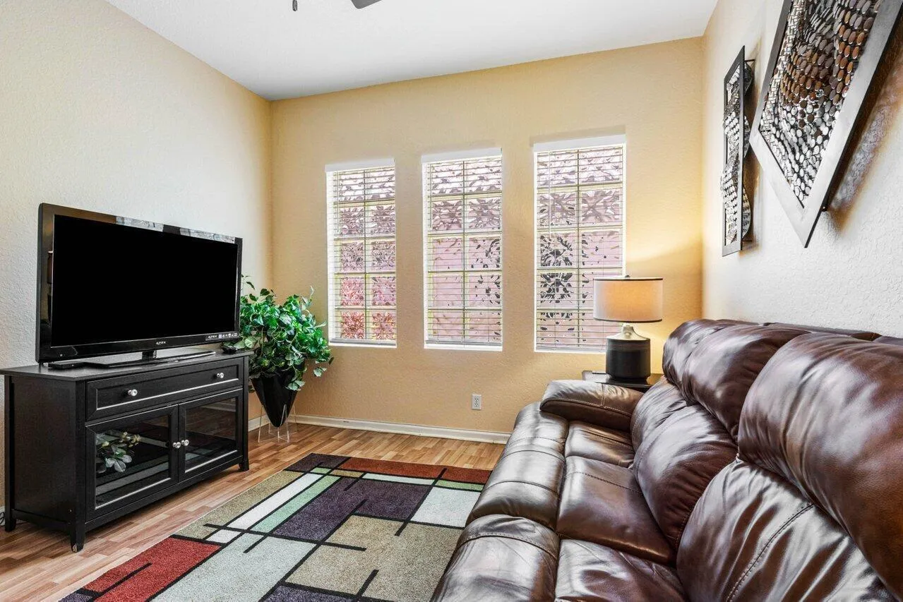 023-8192BrindisiLane-BoyntonBeach-FL-334