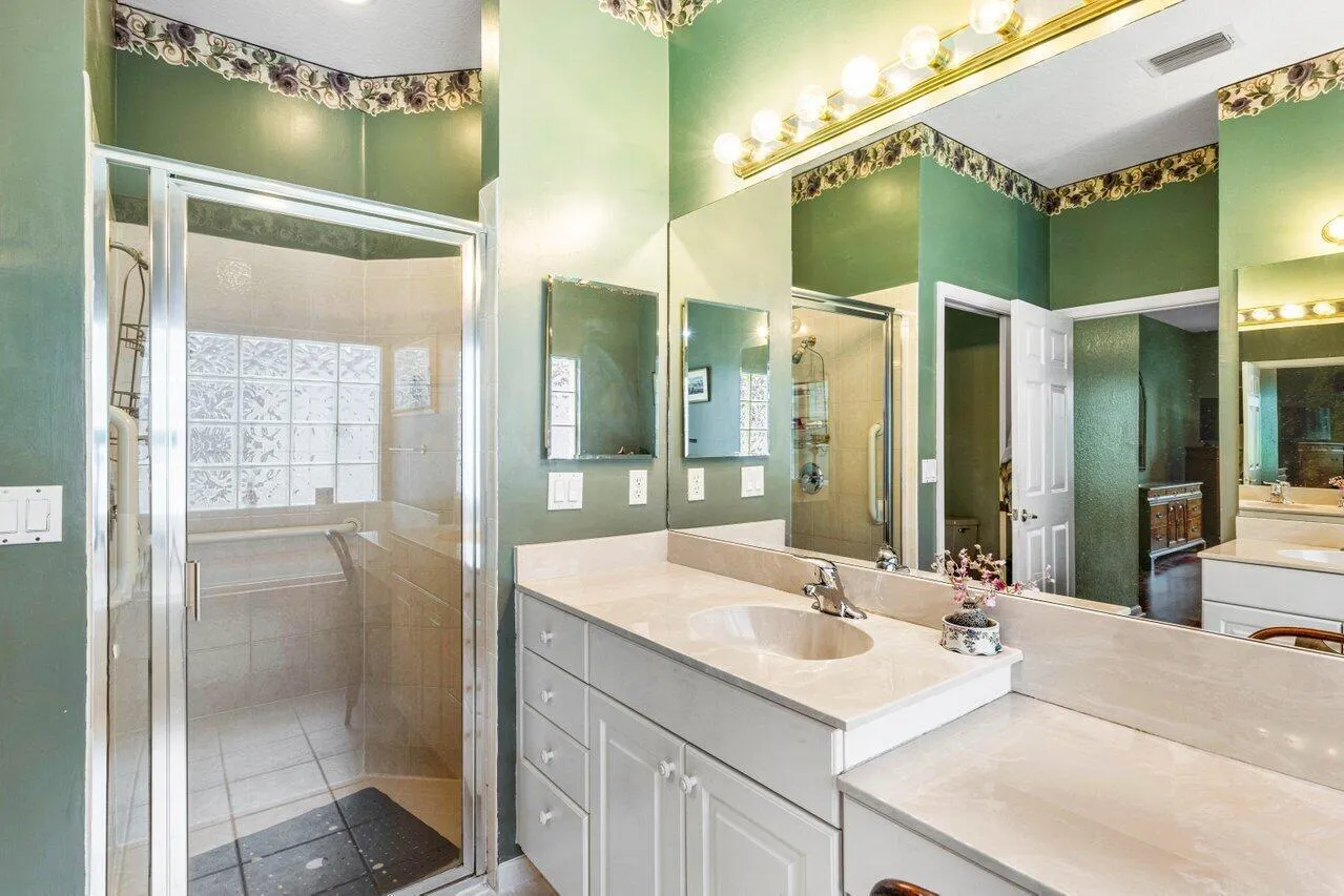 021-8192BrindisiLane-BoyntonBeach-FL-334