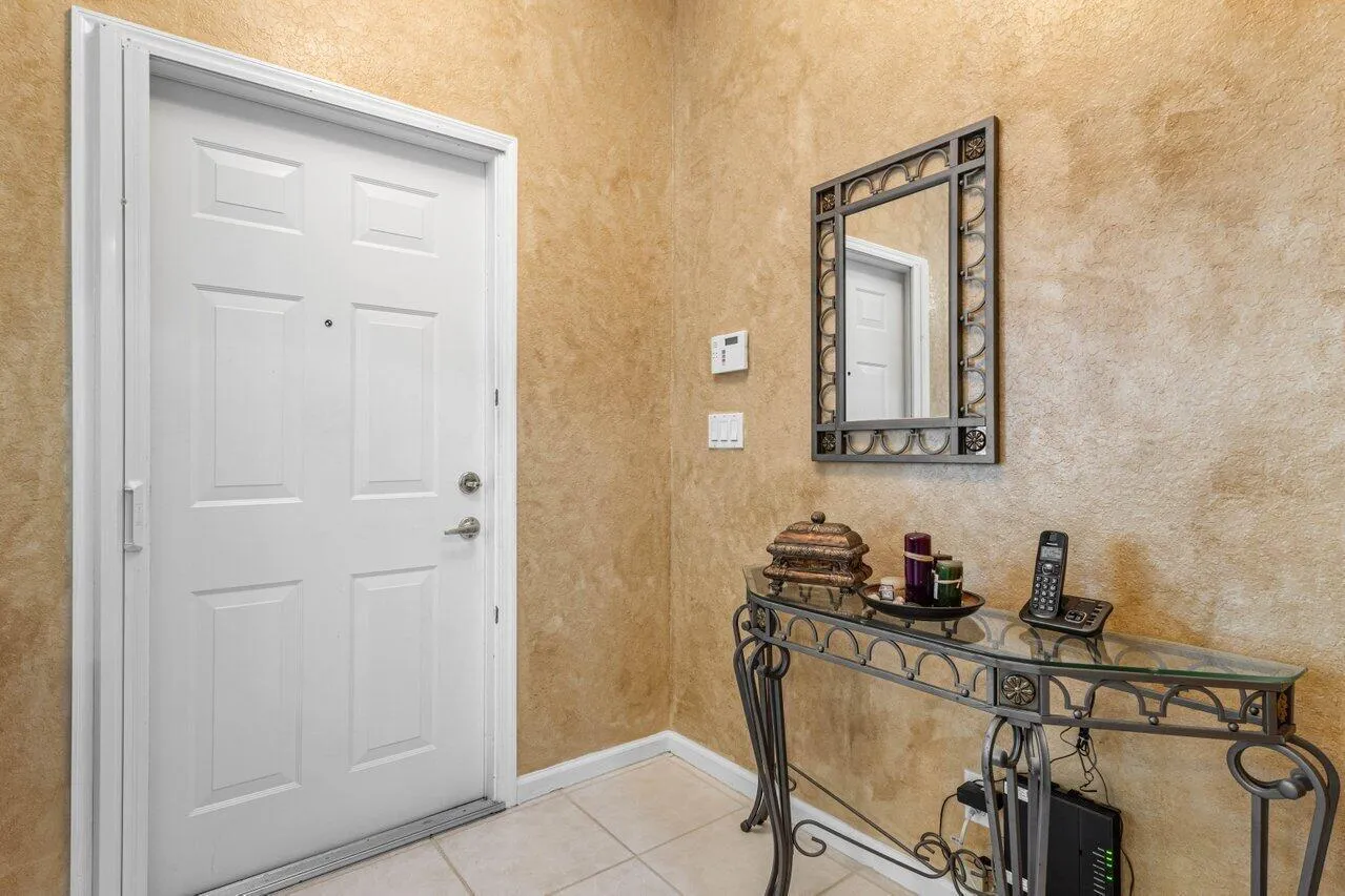 005-8192BrindisiLane-BoyntonBeach-FL-334