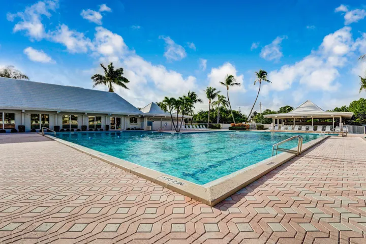 Sugar Sands Pool