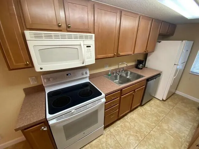 135-nw-5th-ave-unit-3-delray-beach-fl-bu